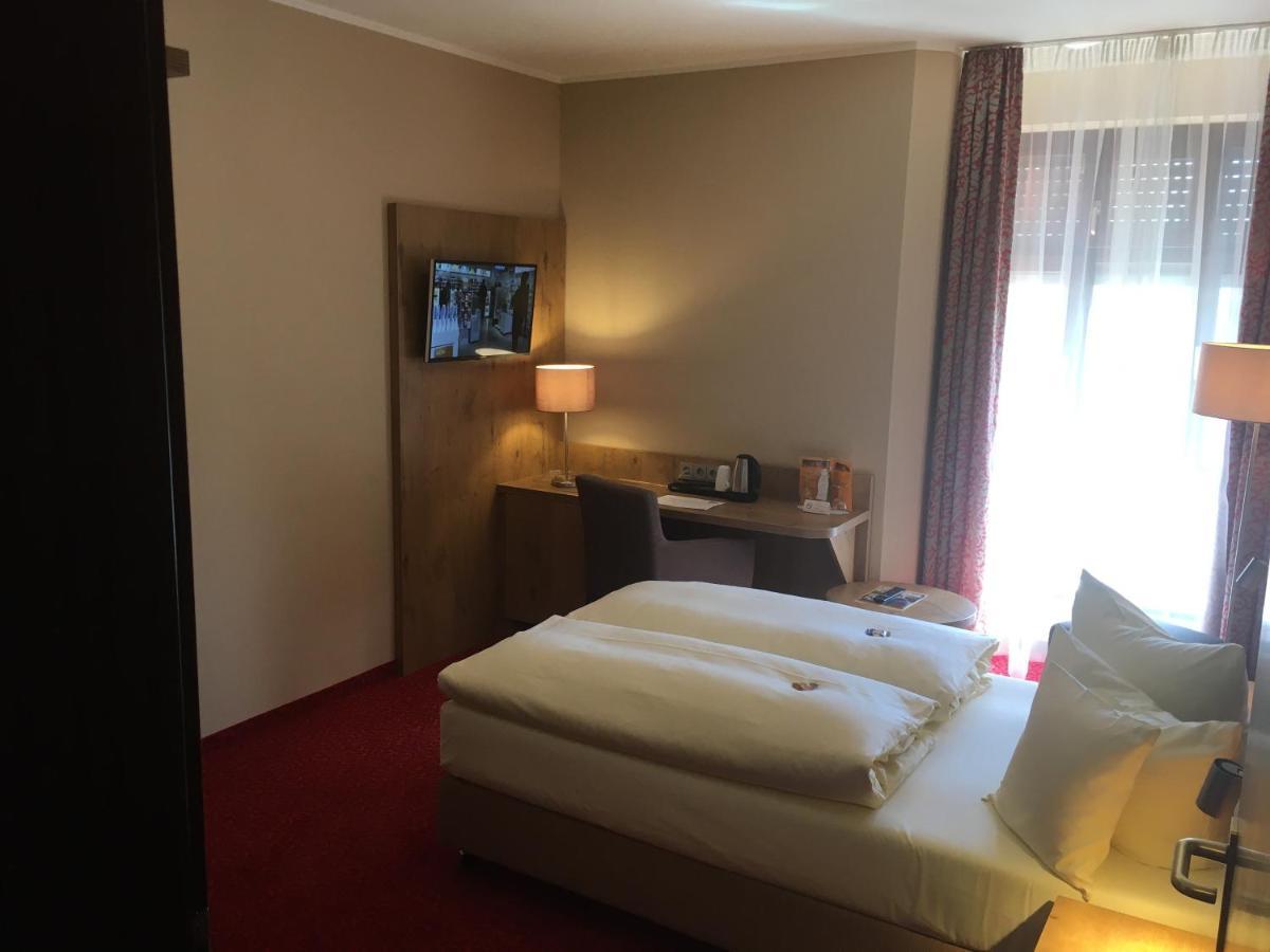 Parkhotel Leiser Planegg Εξωτερικό φωτογραφία