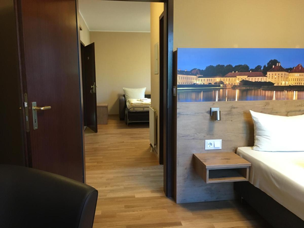 Parkhotel Leiser Planegg Εξωτερικό φωτογραφία