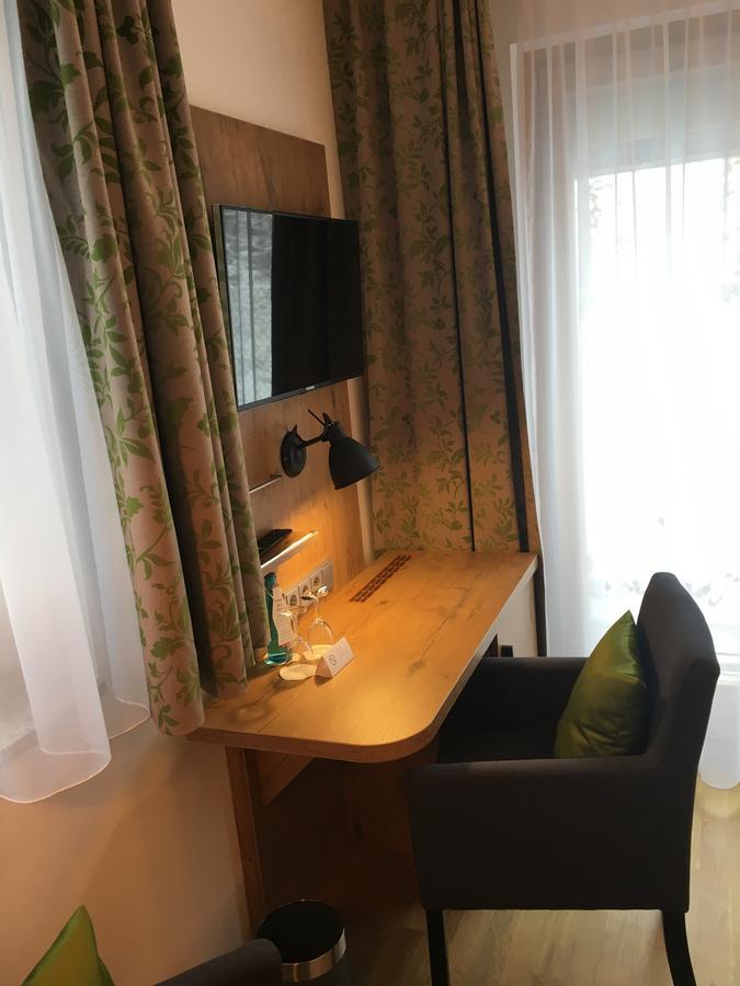 Parkhotel Leiser Planegg Εξωτερικό φωτογραφία