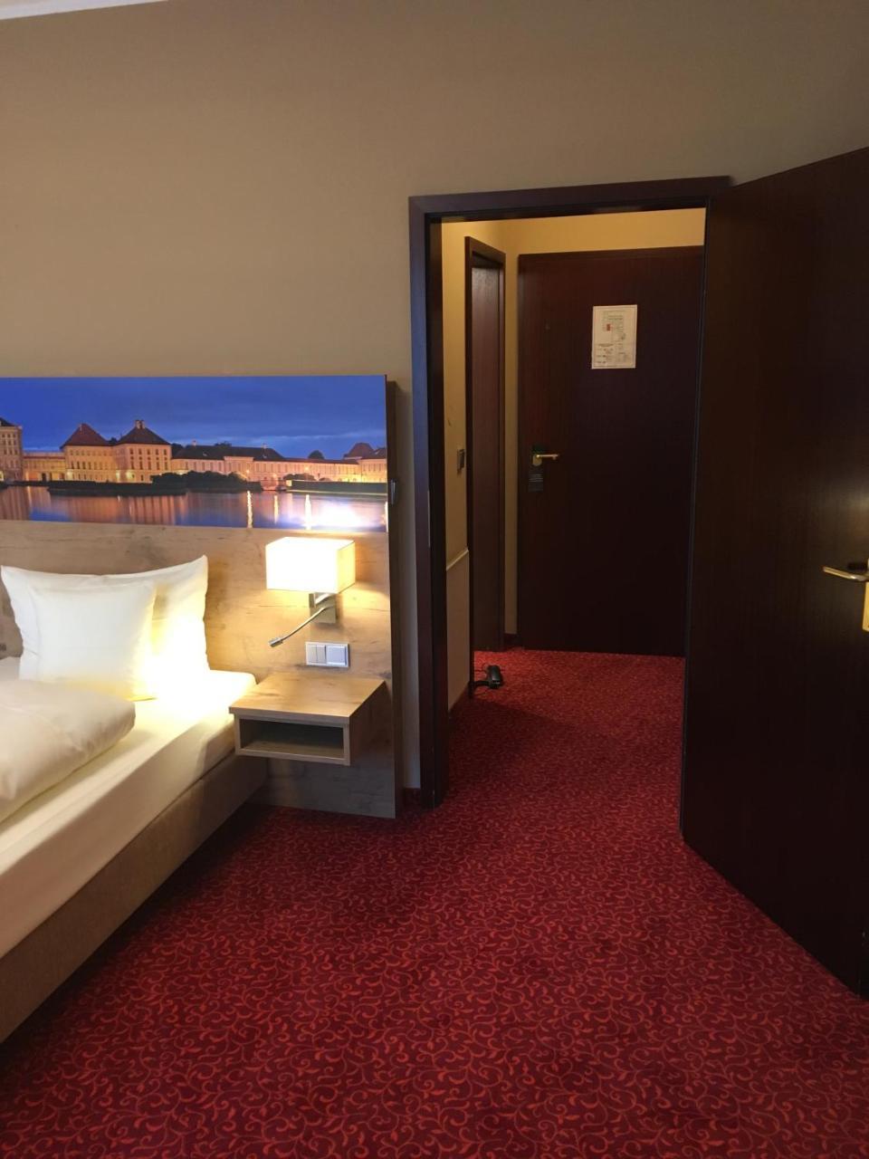 Parkhotel Leiser Planegg Εξωτερικό φωτογραφία